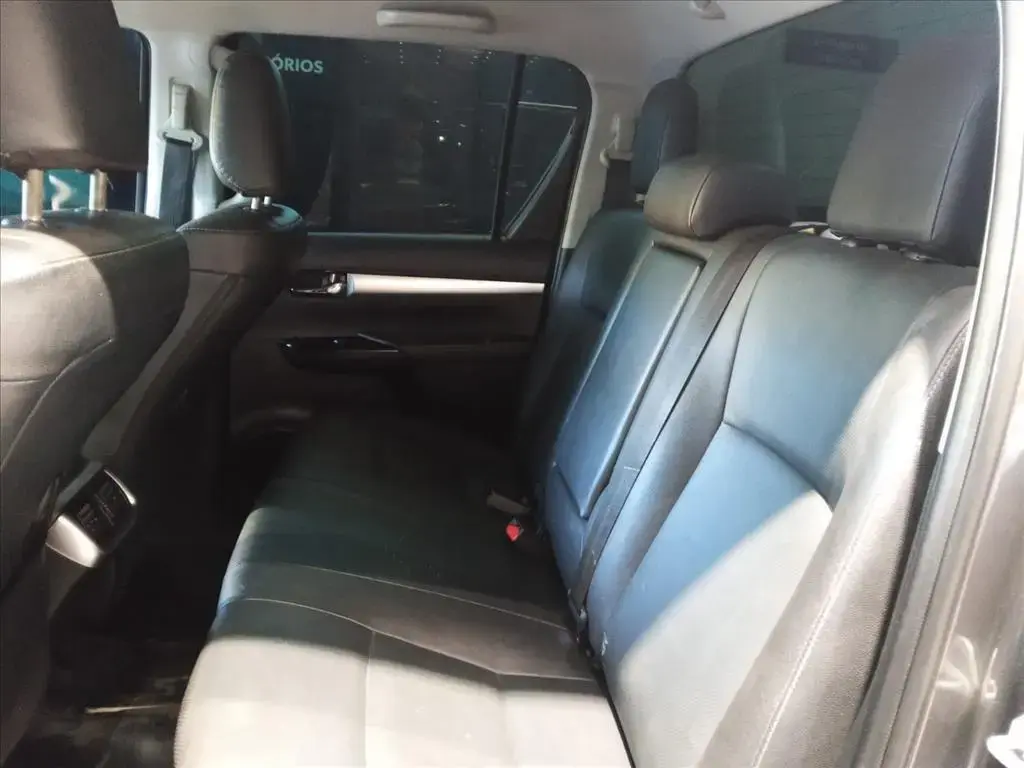 galeria HILUX