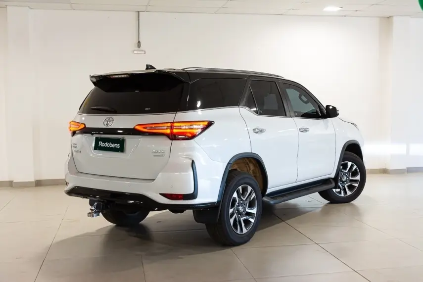 galeria HILUX SW4