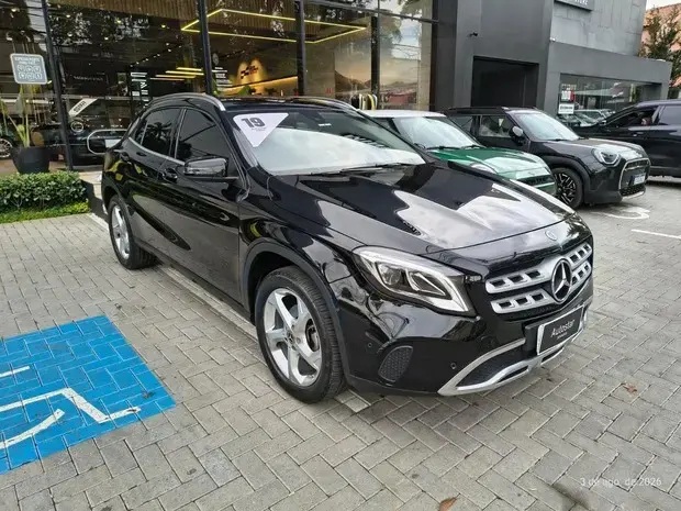 Mercedes Benz GLA 200 GLA 200 1.6 Enduro
