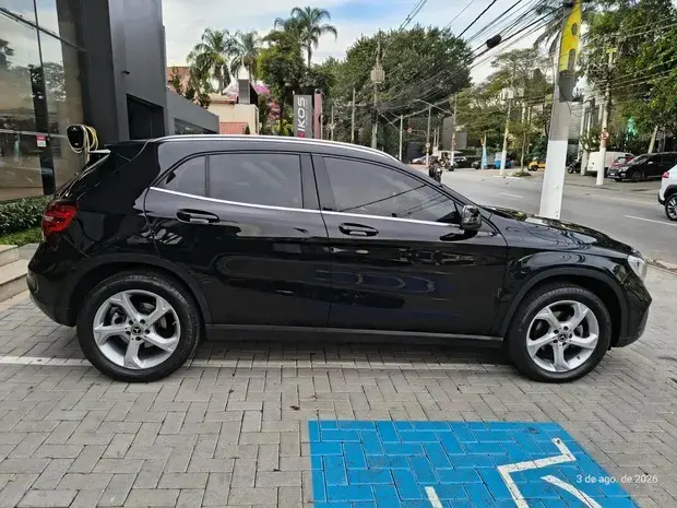 Mercedes Benz GLA 200 GLA 200 1.6 Enduro