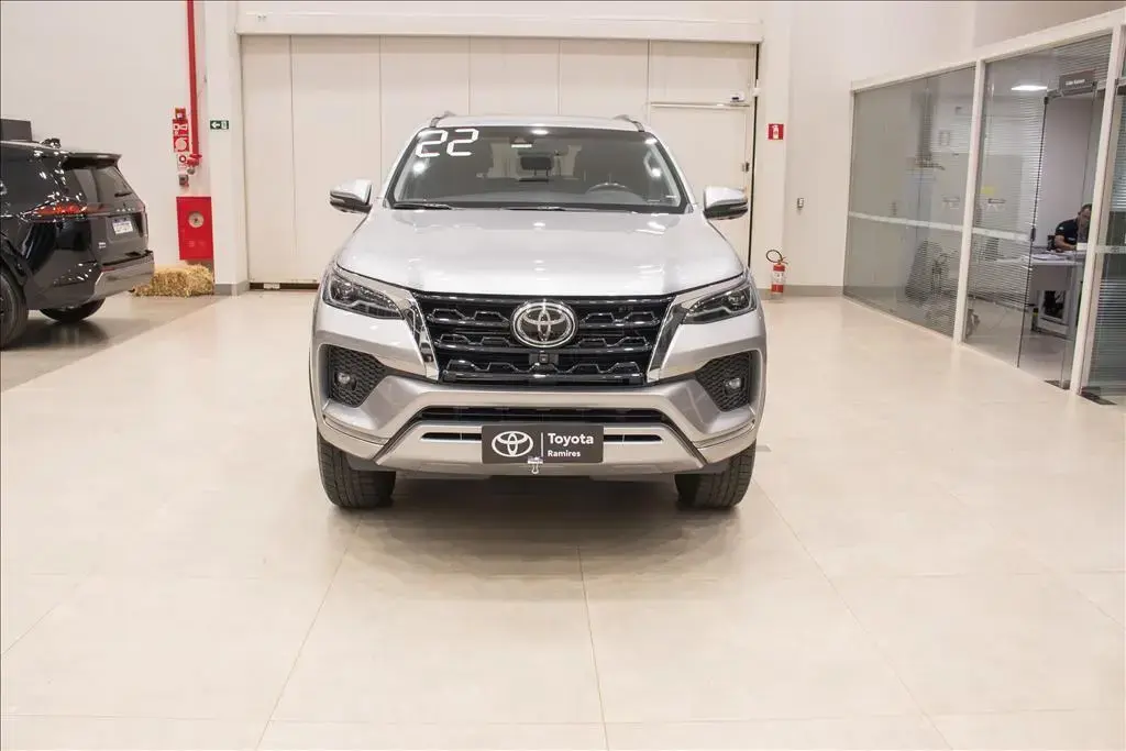 galeria HILUX SW4