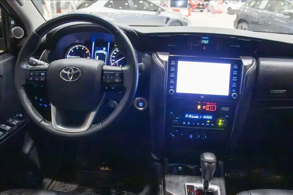 galeria HILUX SW4