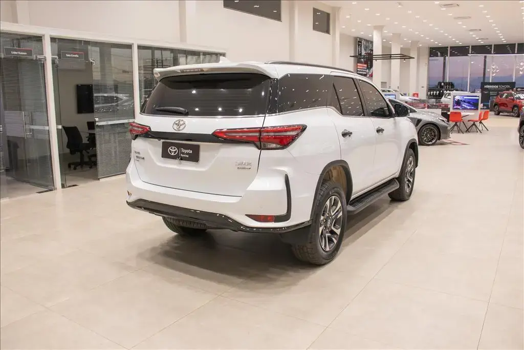 galeria HILUX SW4