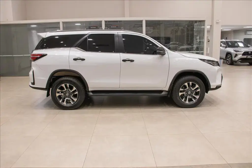 galeria HILUX SW4