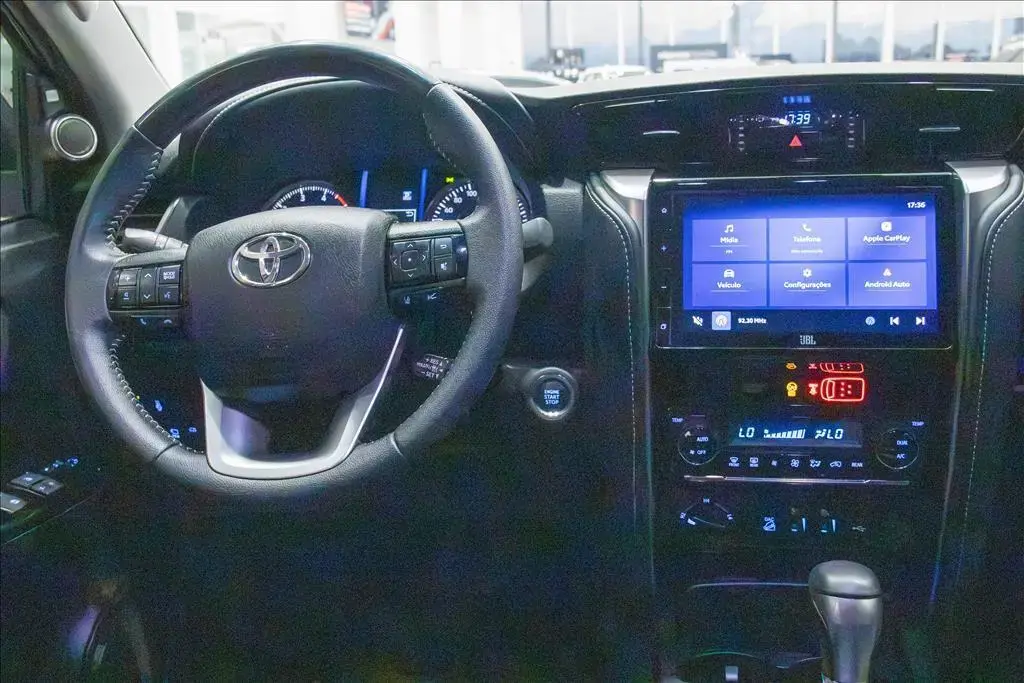 galeria HILUX SW4