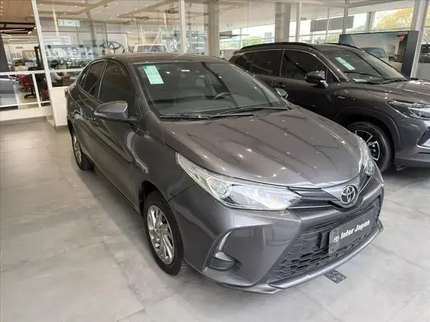 Toyota YARIS 1.5 16V FLEX SEDAN XS MULTIDRIVE