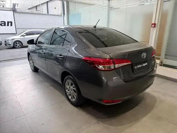 Toyota YARIS 1.5 16V FLEX SEDAN XS MULTIDRIVE