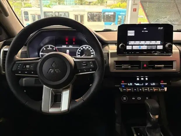 Mitsubishi TRITON 2.4 BITURBO DIESEL CD HPE-S 4X4 AUTOMÁTICO