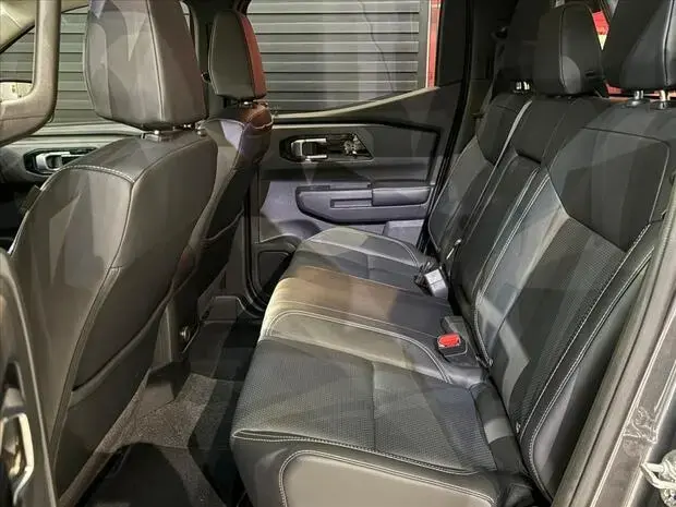 Mitsubishi TRITON 2.4 BITURBO DIESEL CD HPE-S 4X4 AUTOMÁTICO