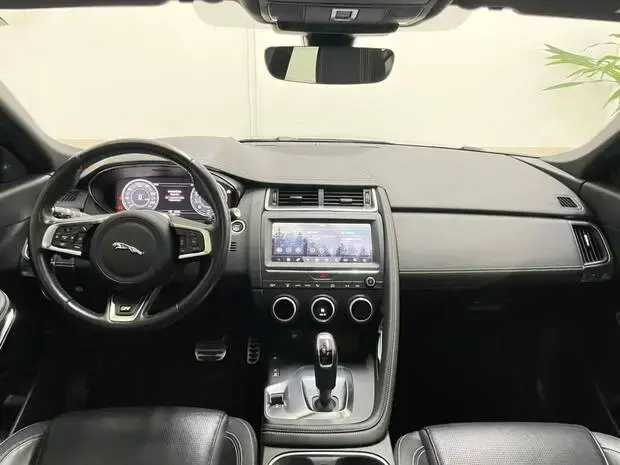 Jaguar E-Pace 2.0 P250 R-Dynamic S 4WD