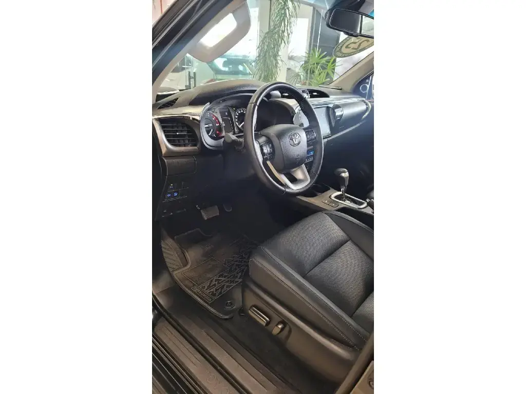 galeria HILUX