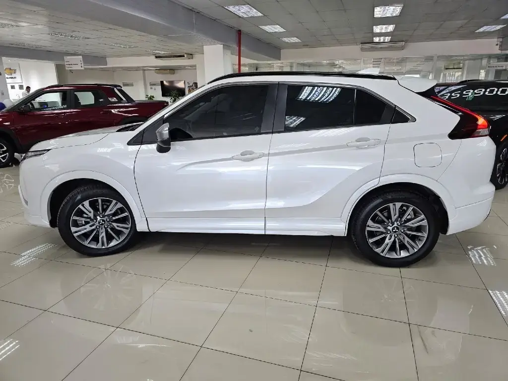 galeria ECLIPSE CROSS