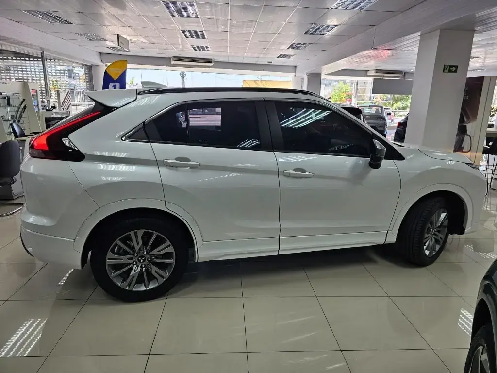 galeria ECLIPSE CROSS
