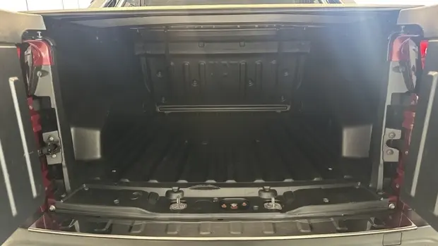 Fiat TORO 2.0 16V TURBO DIESEL VOLCANO 4WD AT9