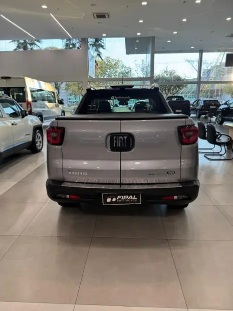 Fiat TORO 2.2 TURBO DIESEL VOLCANO 4WD AT9
