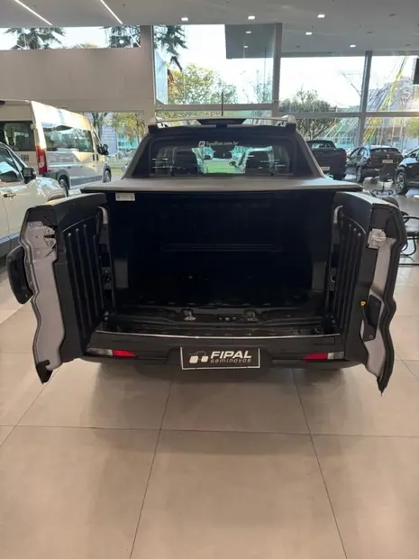Fiat TORO 2.2 TURBO DIESEL VOLCANO 4WD AT9