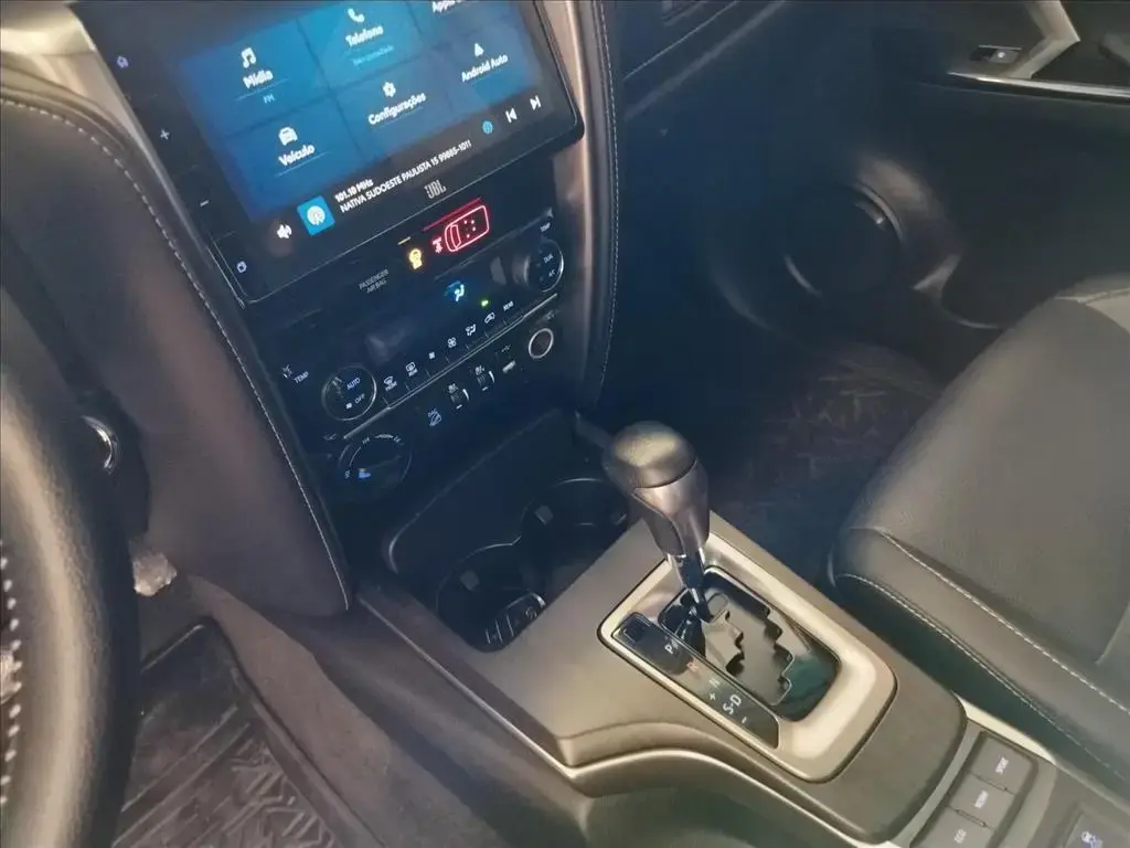 galeria HILUX SW4
