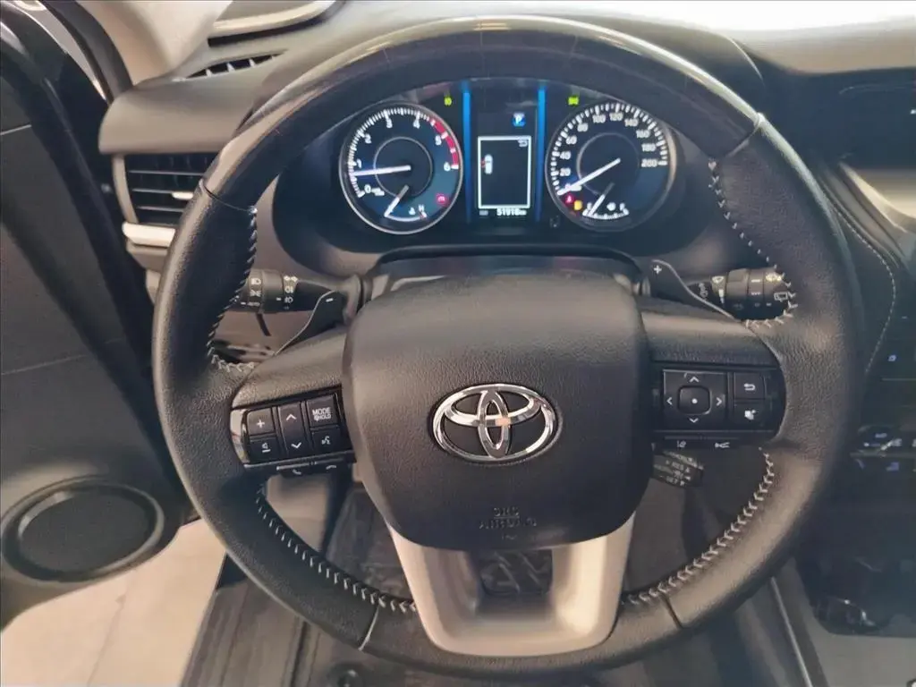 galeria HILUX SW4