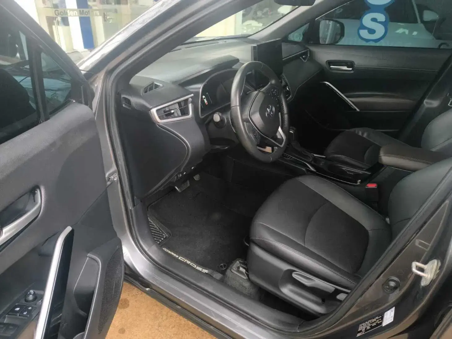 galeria COROLLA CROSS