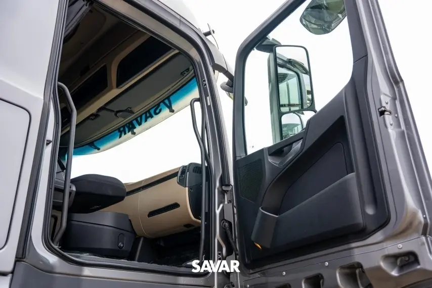 galeria Actros 2548