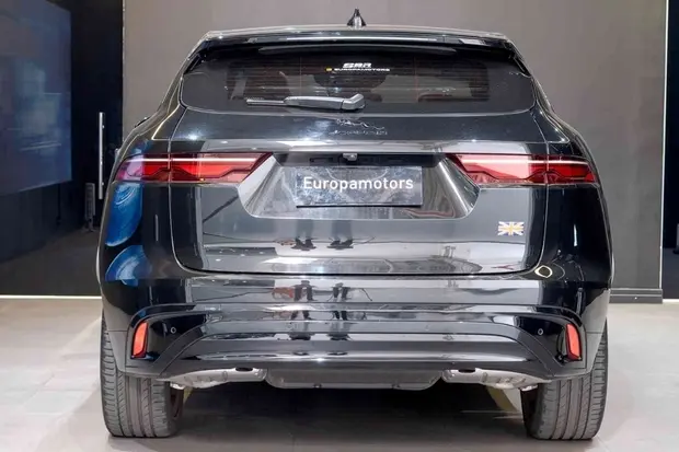 Jaguar F-PACE 2.0 P400e PHEV R-DYNAMIC SE AWD AUTOMÁTICO