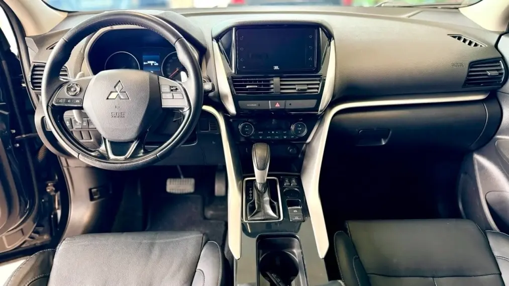 galeria ECLIPSE CROSS
