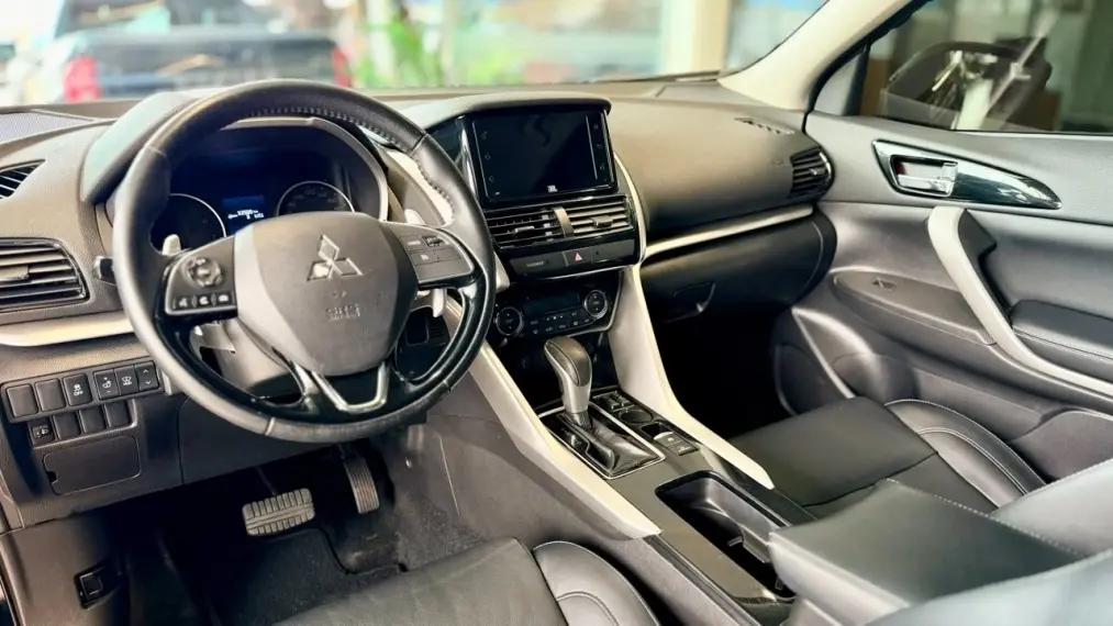 galeria ECLIPSE CROSS