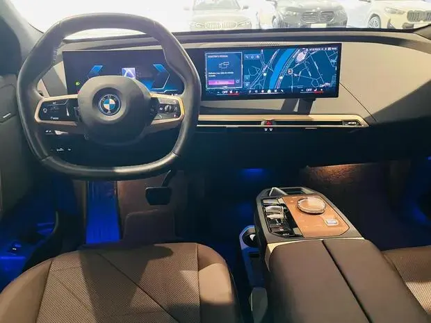 Bmw iX xDrive40 (Aut.) (Elétrico)