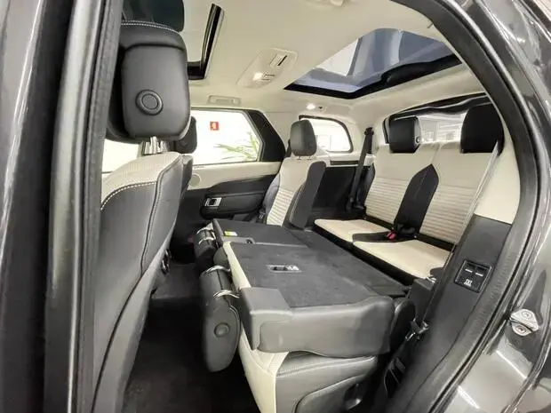 Land Rover Discovery D350 3.0 MHEV Metropolitan