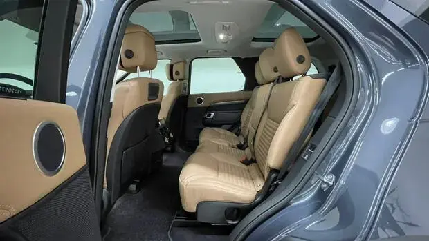 Land Rover Discovery D350 3.0 MHEV Metropolitan
