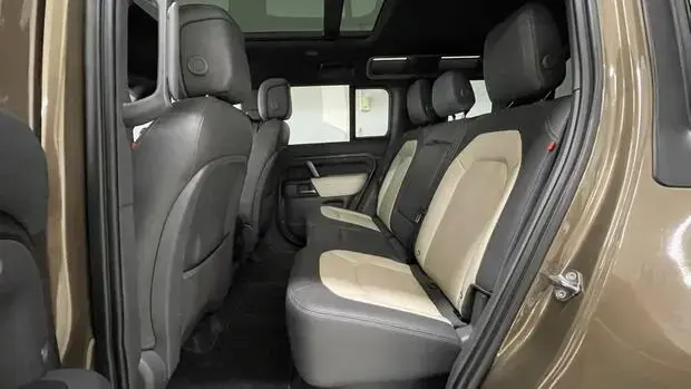 Land Rover Defender 110 X-Dynamic HSE 3.0 TD (Aut)