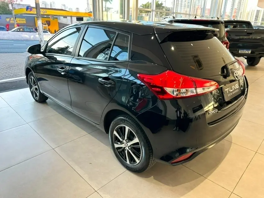 galeria YARIS