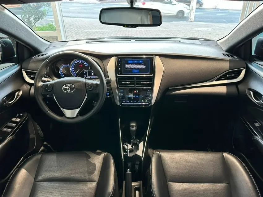 galeria YARIS