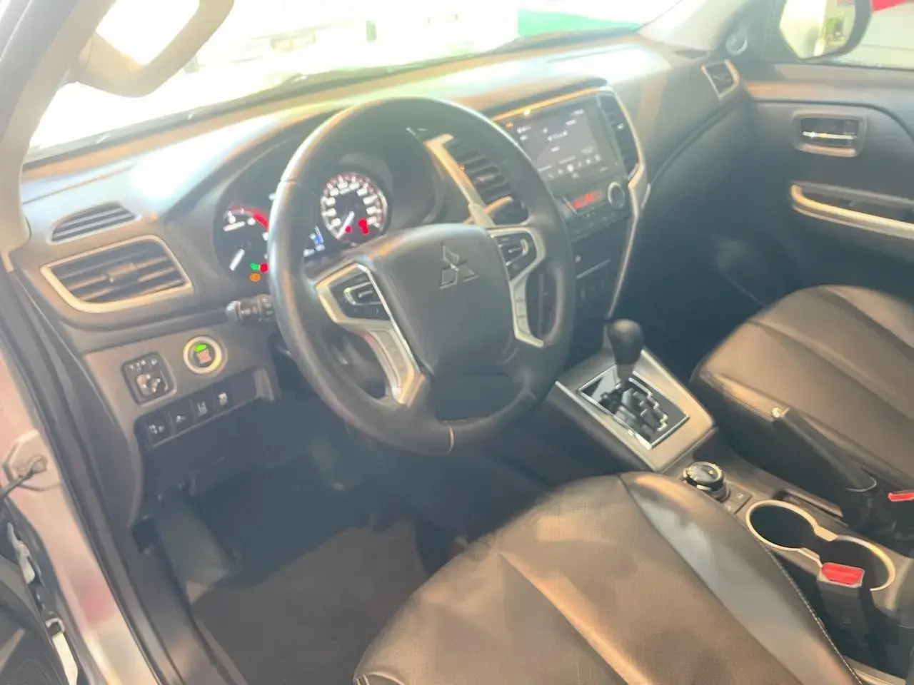 galeria L200 TRITON SPORT HPE-S 2.4TDi 16v 4x4 C.D