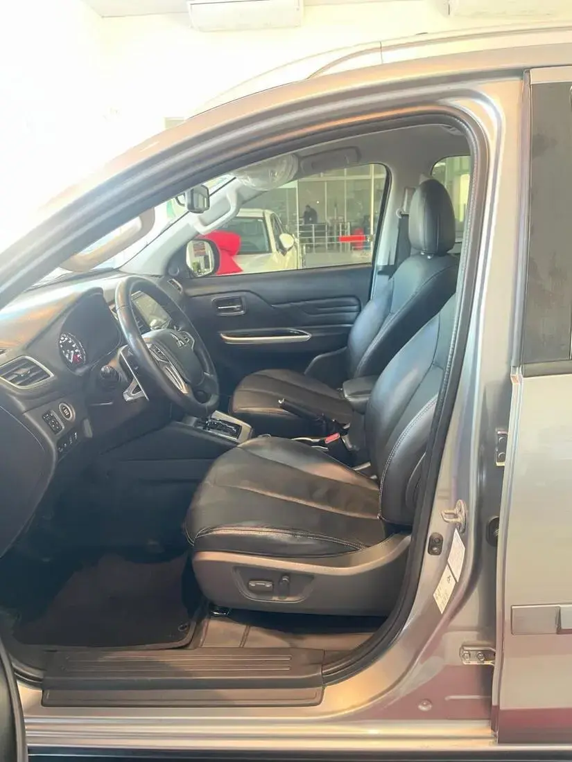 galeria L200 TRITON SPORT HPE-S 2.4TDi 16v 4x4 C.D
