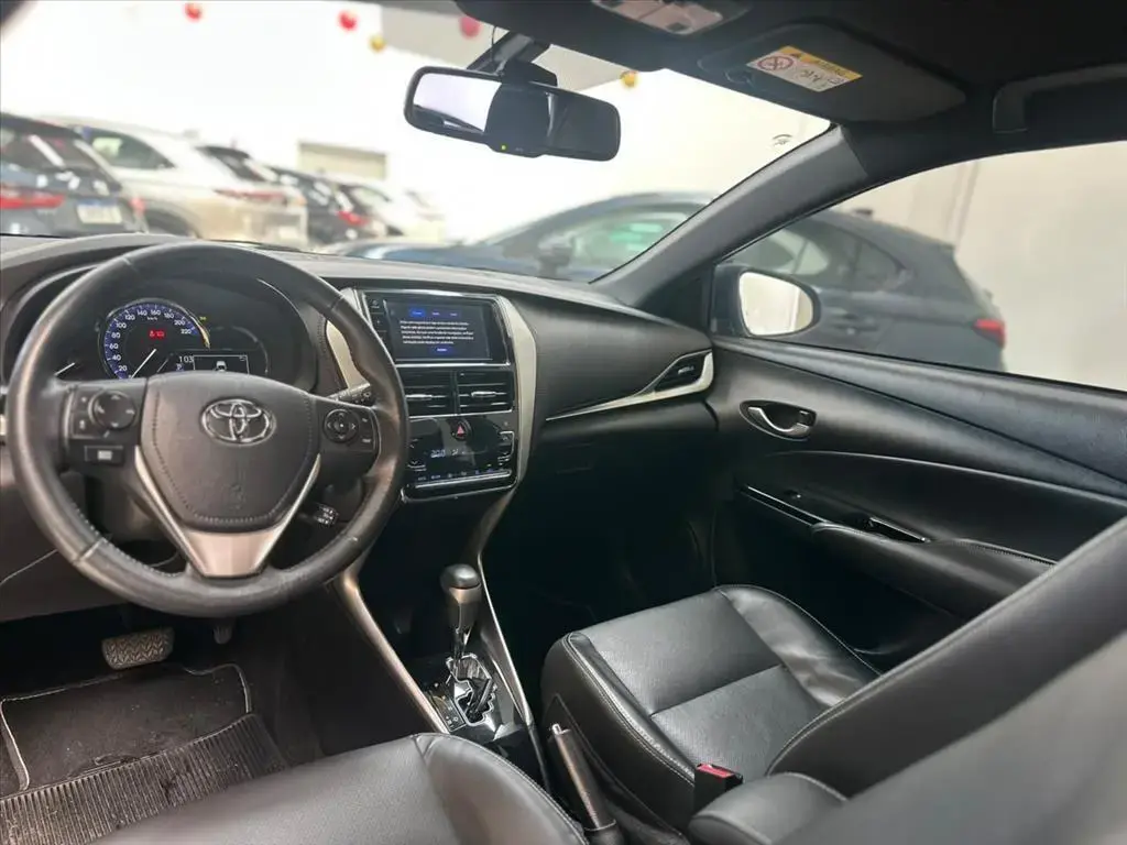 galeria YARIS