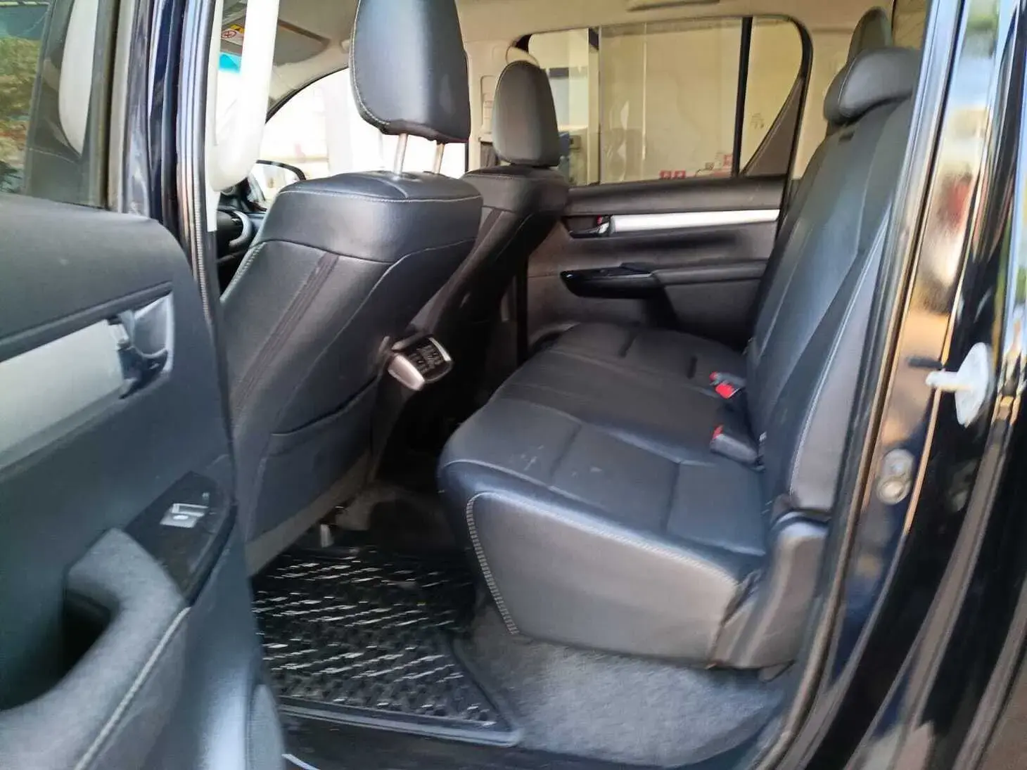galeria HILUX