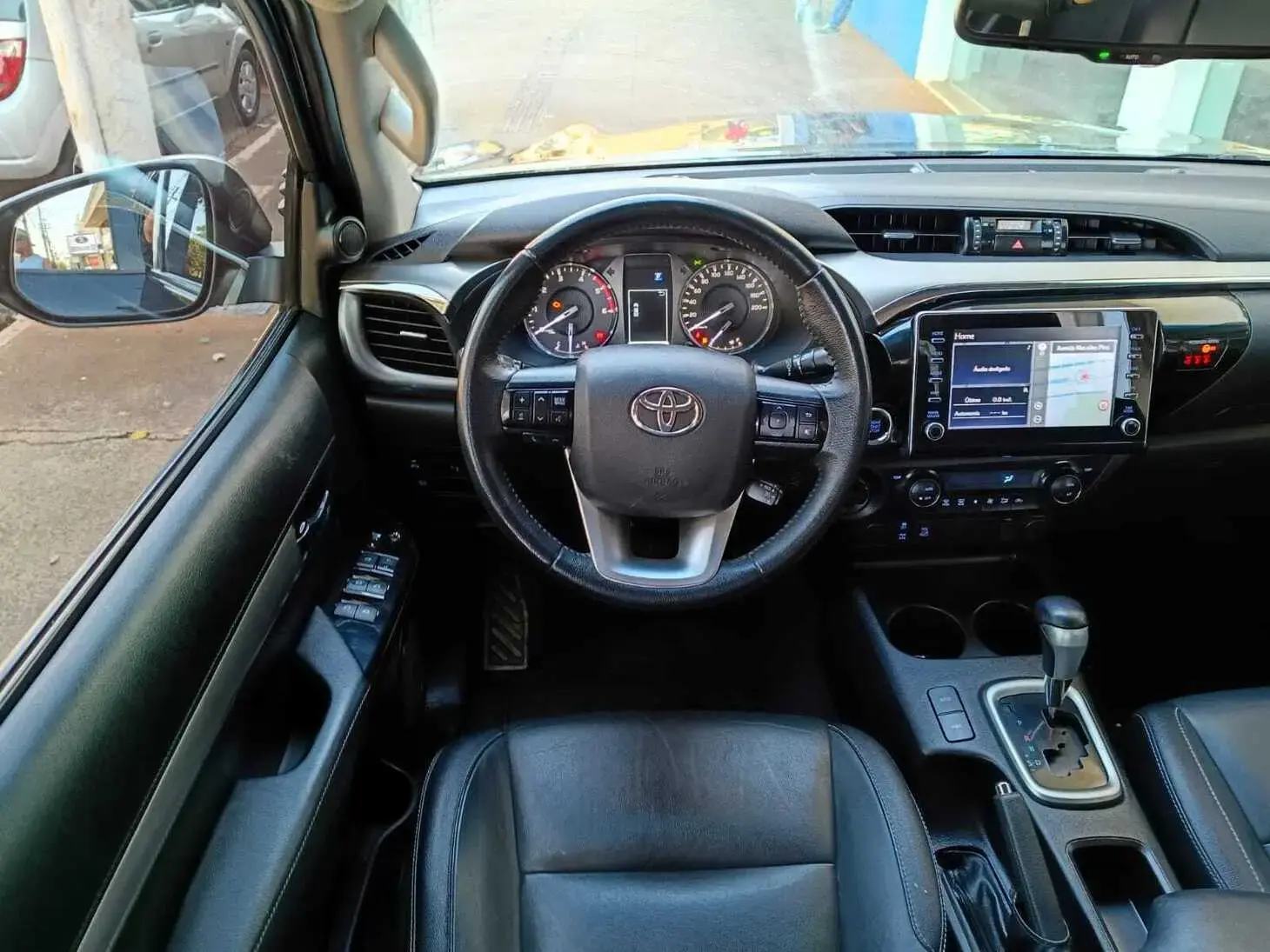 galeria HILUX