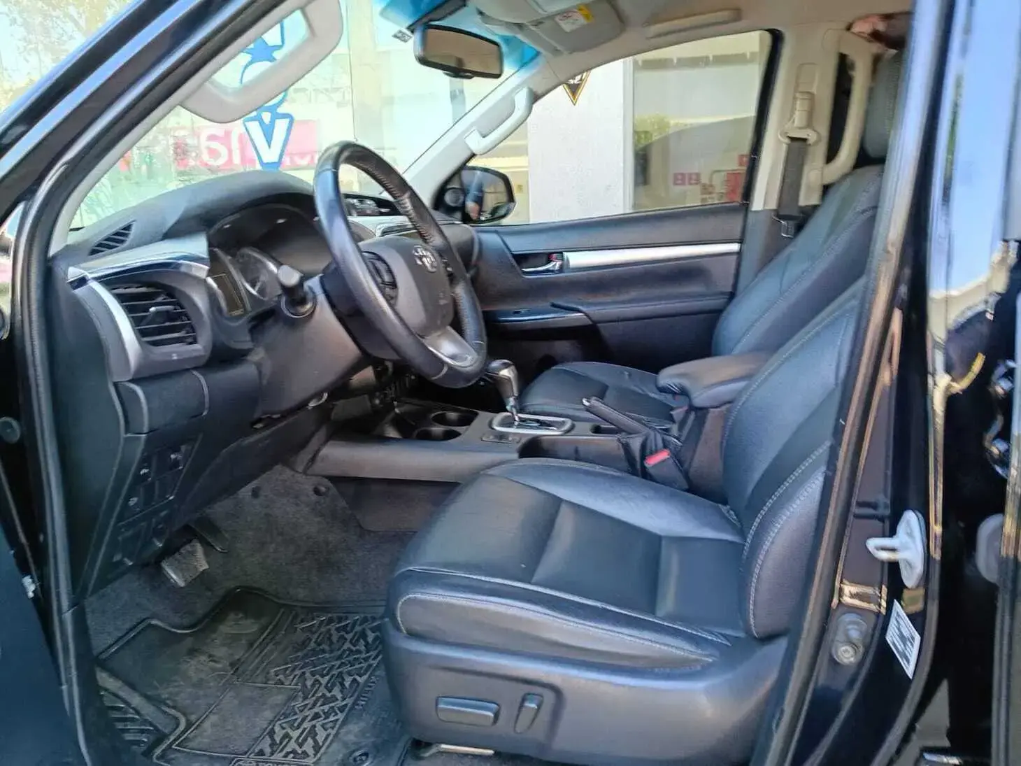 galeria HILUX