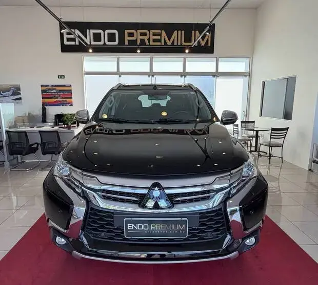 Mitsubishi PAJERO SPORT HPE 2.4 4x4 Diesel Aut. PAJERO SPORT HPE 2.4 4x4 Diesel Aut.