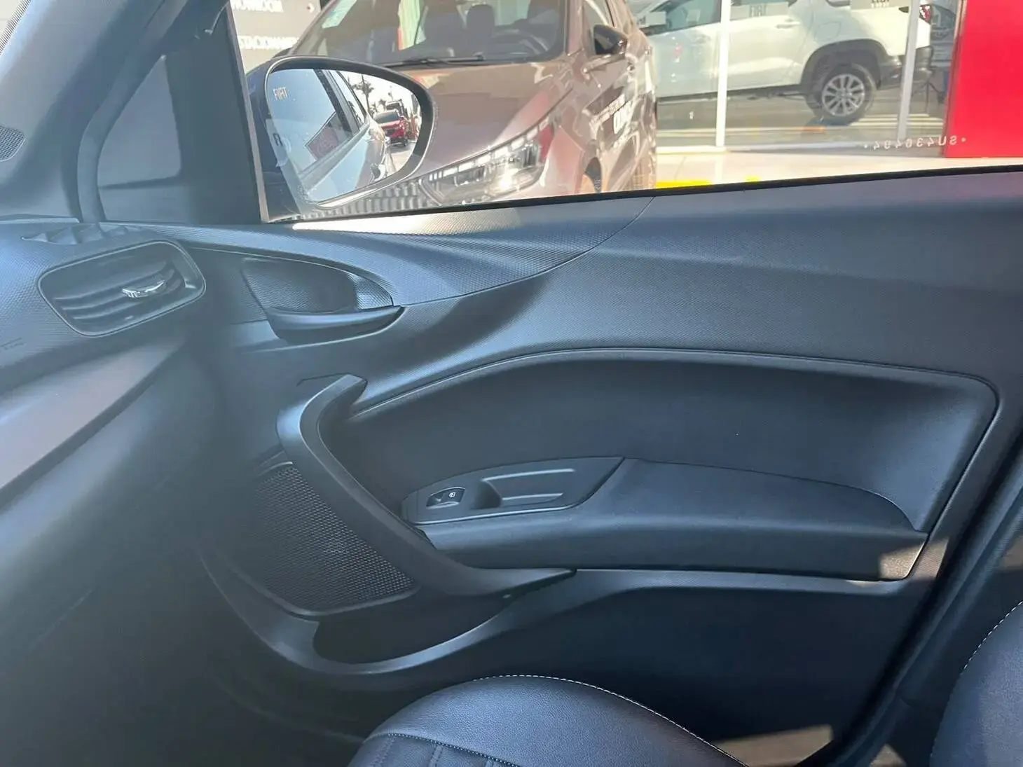 galeria FIAT CRONOS DRIVE 1.3 AUTOMATICO