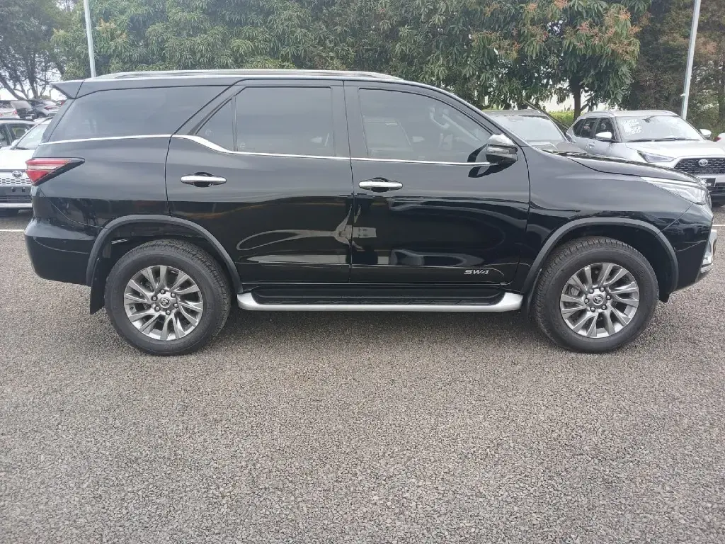 galeria HILUX SW4