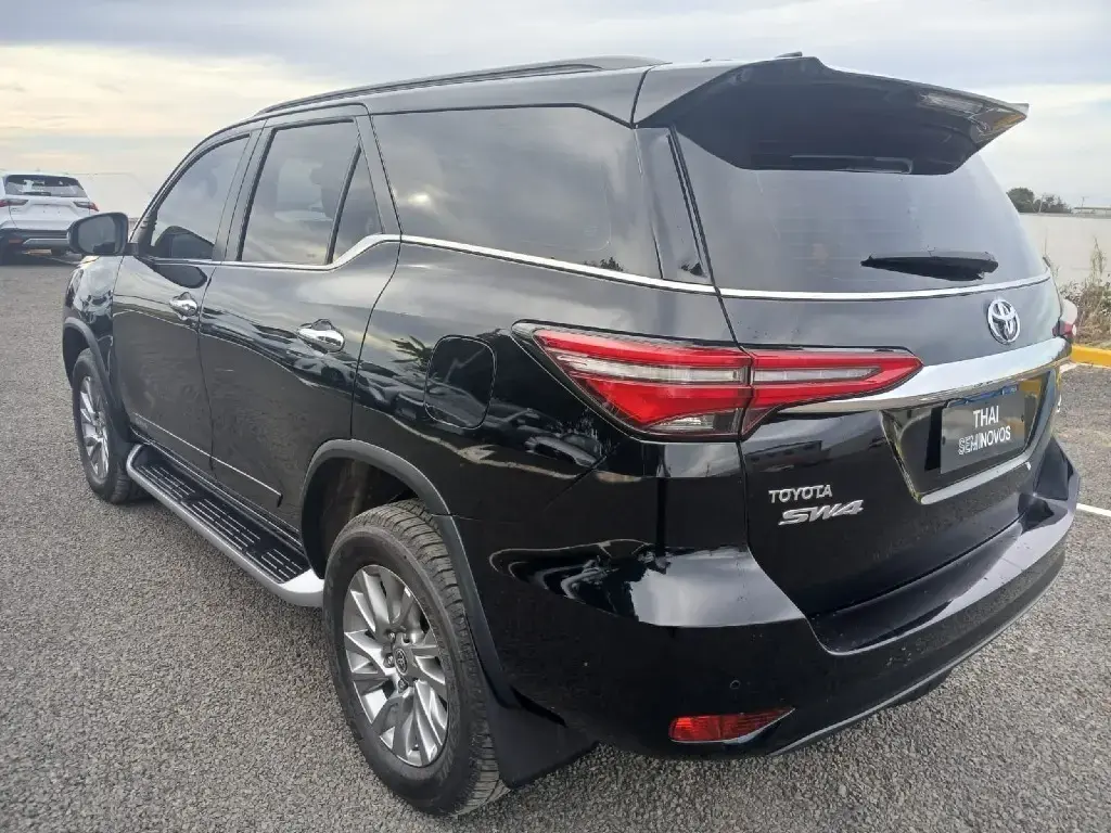 galeria HILUX SW4
