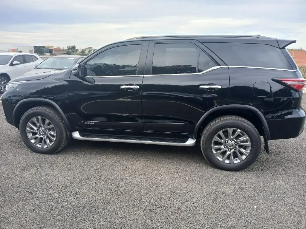 galeria HILUX SW4