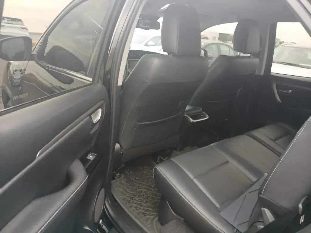 galeria HILUX SW4