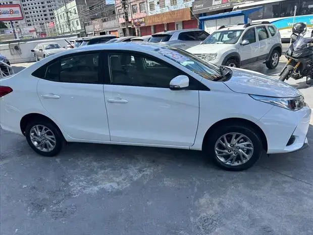 Toyota YARIS 1.5 16V FLEX SEDAN XS MULTIDRIVE