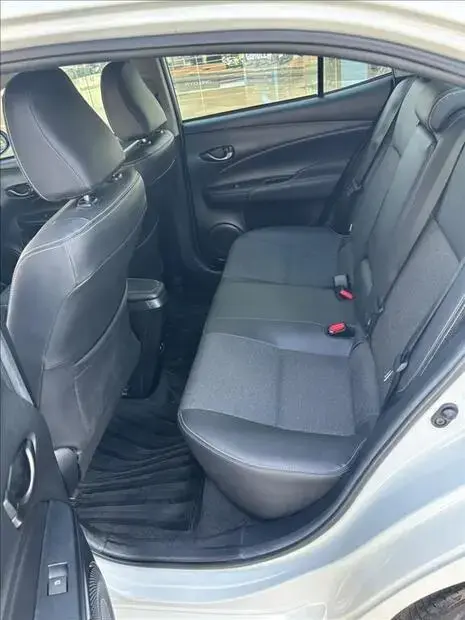 Toyota YARIS 1.5 16V FLEX SEDAN XS MULTIDRIVE