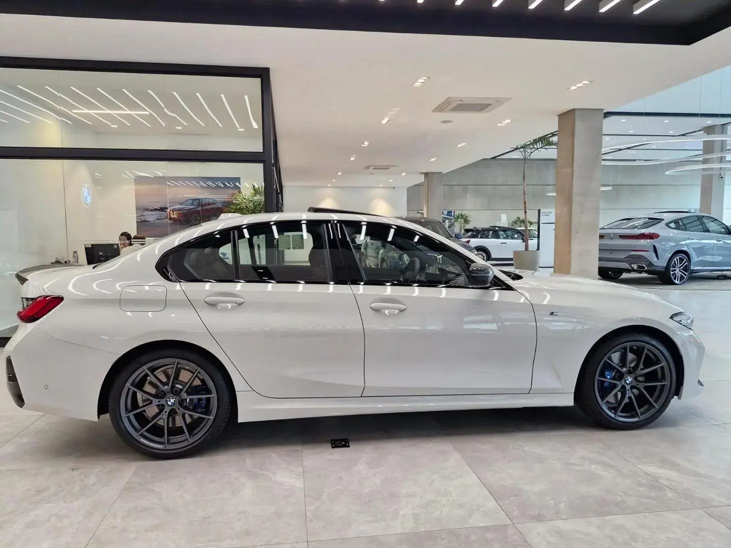galeria 320i