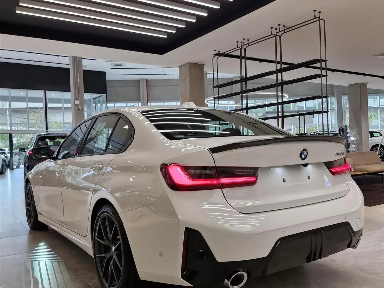 galeria 320i