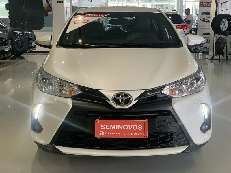 galeria Yaris